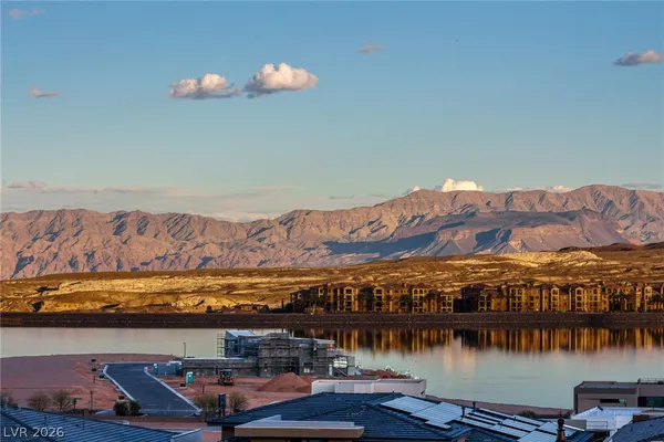 $1,295,000 | 100 Water Cliff Lane, Henderson, NV 89011