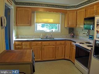 436 Maddock Road Springfield, PA 19064 - Photo 5 of 6