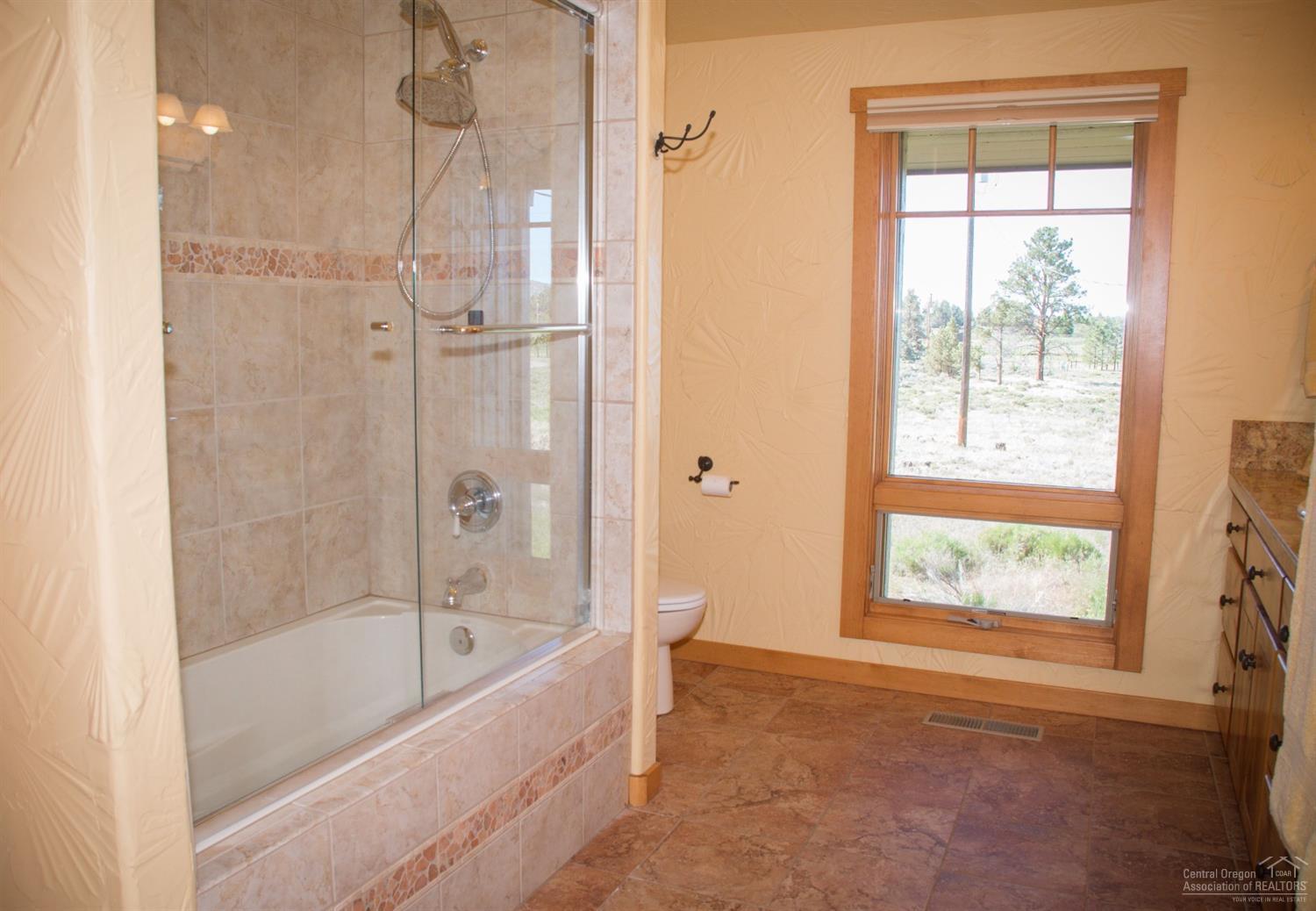 66275 Barr Road Bend, OR 97703 - Photo 19 of 25 Additional Photo