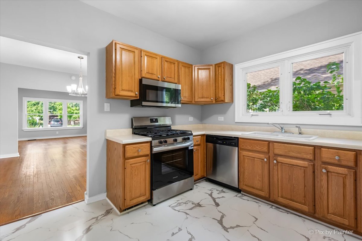 1725 Cedar Road Homewood, IL 60430 - Photo 8 of 29