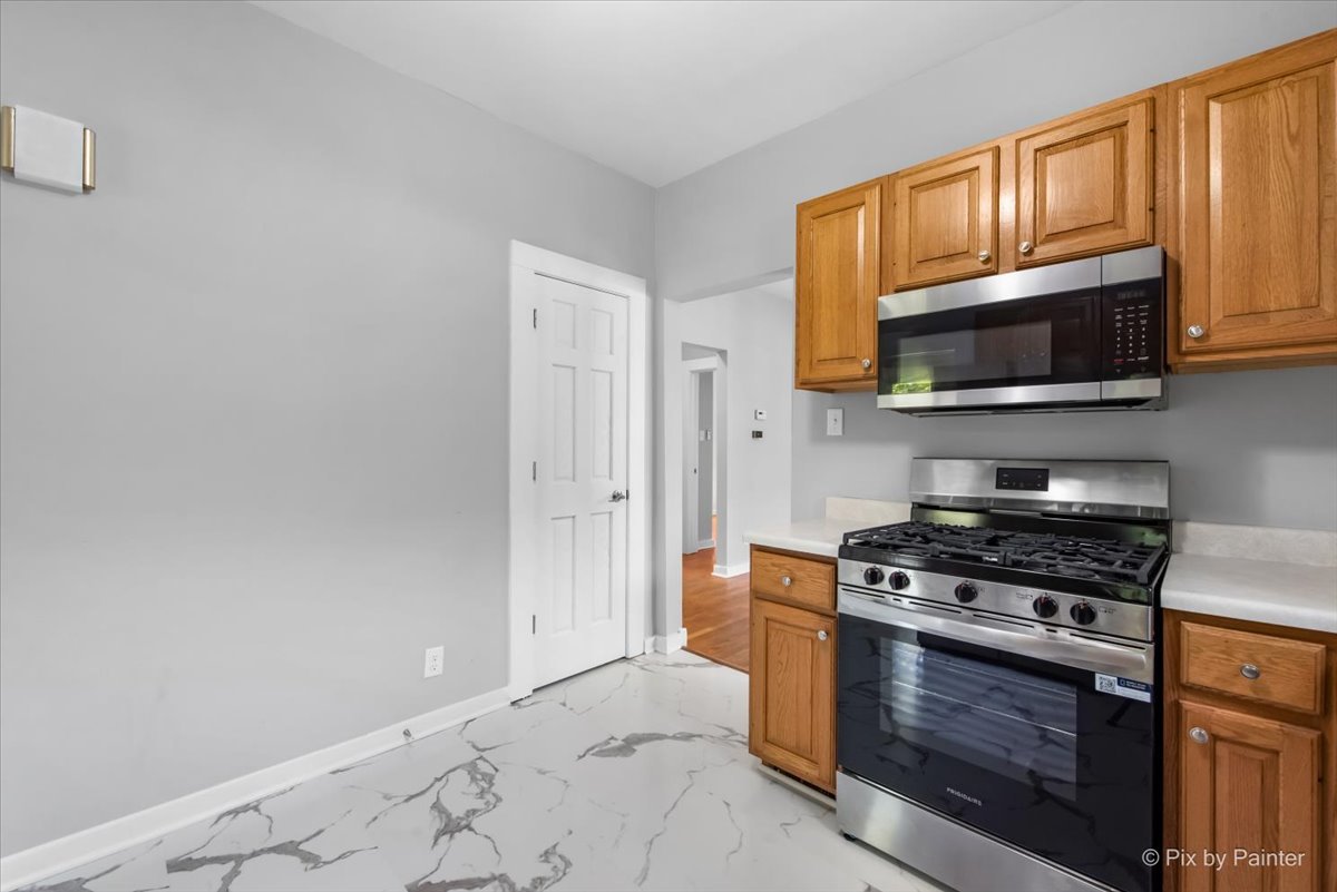 1725 Cedar Road Homewood, IL 60430 - Photo 9 of 29