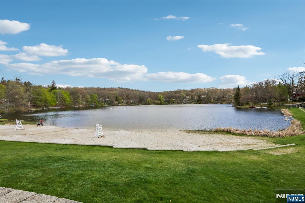 11 Alamoosook Road Vernon, NJ 07422 - Photo 35 of 47 Gallery Image 35