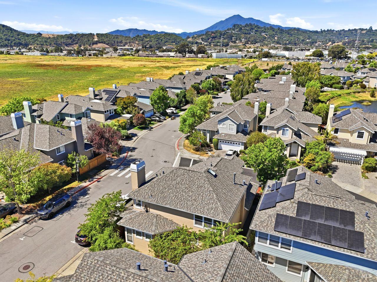6 Egret View San Rafael, CA 94901 - Photo 32 of 36 Gallery Image 32