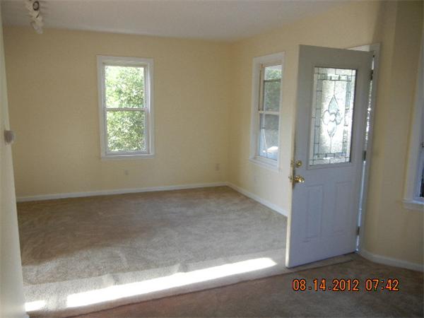 389 Riverside Street Lowell, MA 01854 - Photo 22 of 30 Gallery Image 22