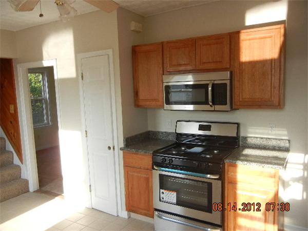 389 Riverside Street Lowell, MA 01854 - Photo 6 of 30 Gallery Image 6