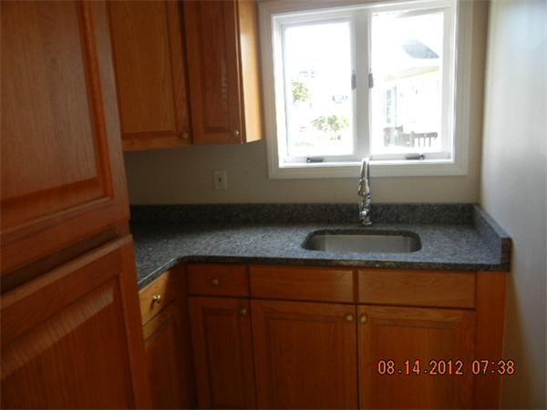 389 Riverside Street Lowell, MA 01854 - Photo 7 of 30 Gallery Image 7