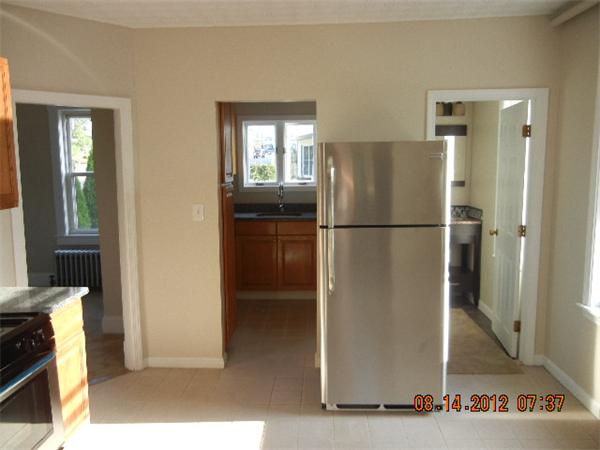 389 Riverside Street Lowell, MA 01854 - Photo 10 of 30 Gallery Image 10