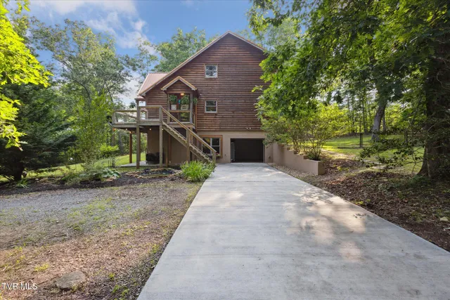 $675,000 | 9245 Mendota Road, Mendota, VA 24270