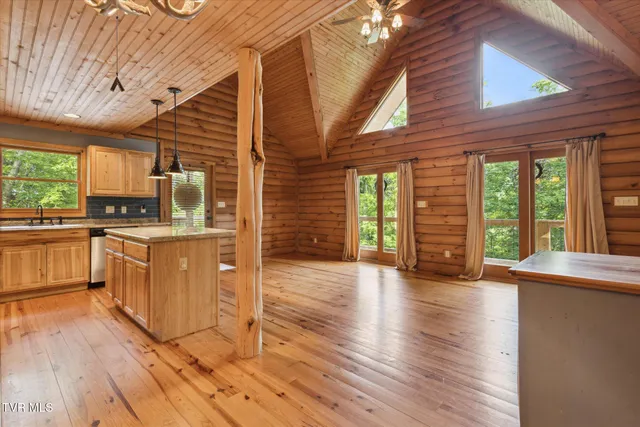 $675,000 | 9245 Mendota Road, Mendota, VA 24270