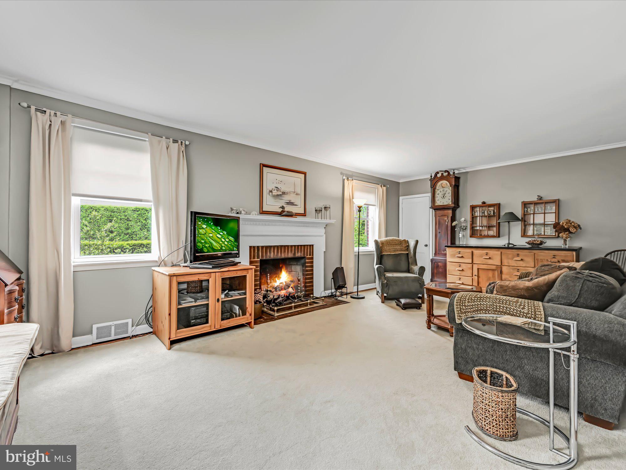 2015 East County Line Road Ardmore, PA 19003 - Photo 5 of 34