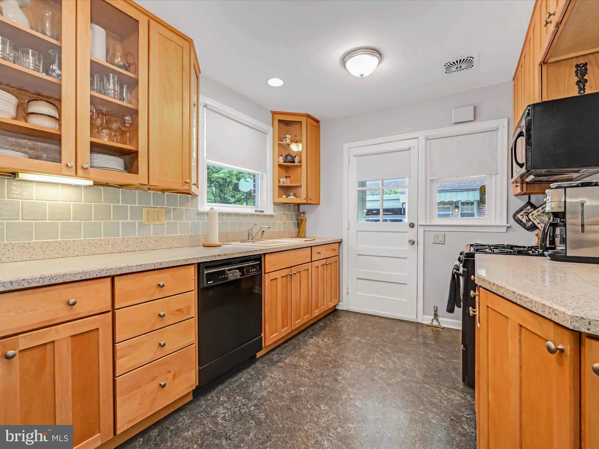 2015 East County Line Road Ardmore, PA 19003 - Photo 10 of 34