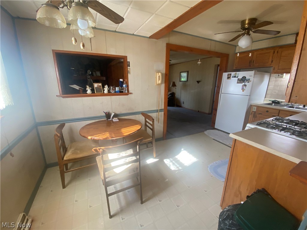 541 Spring Street Struthers, OH 44471 - Photo 4 of 26 Gallery Image 4