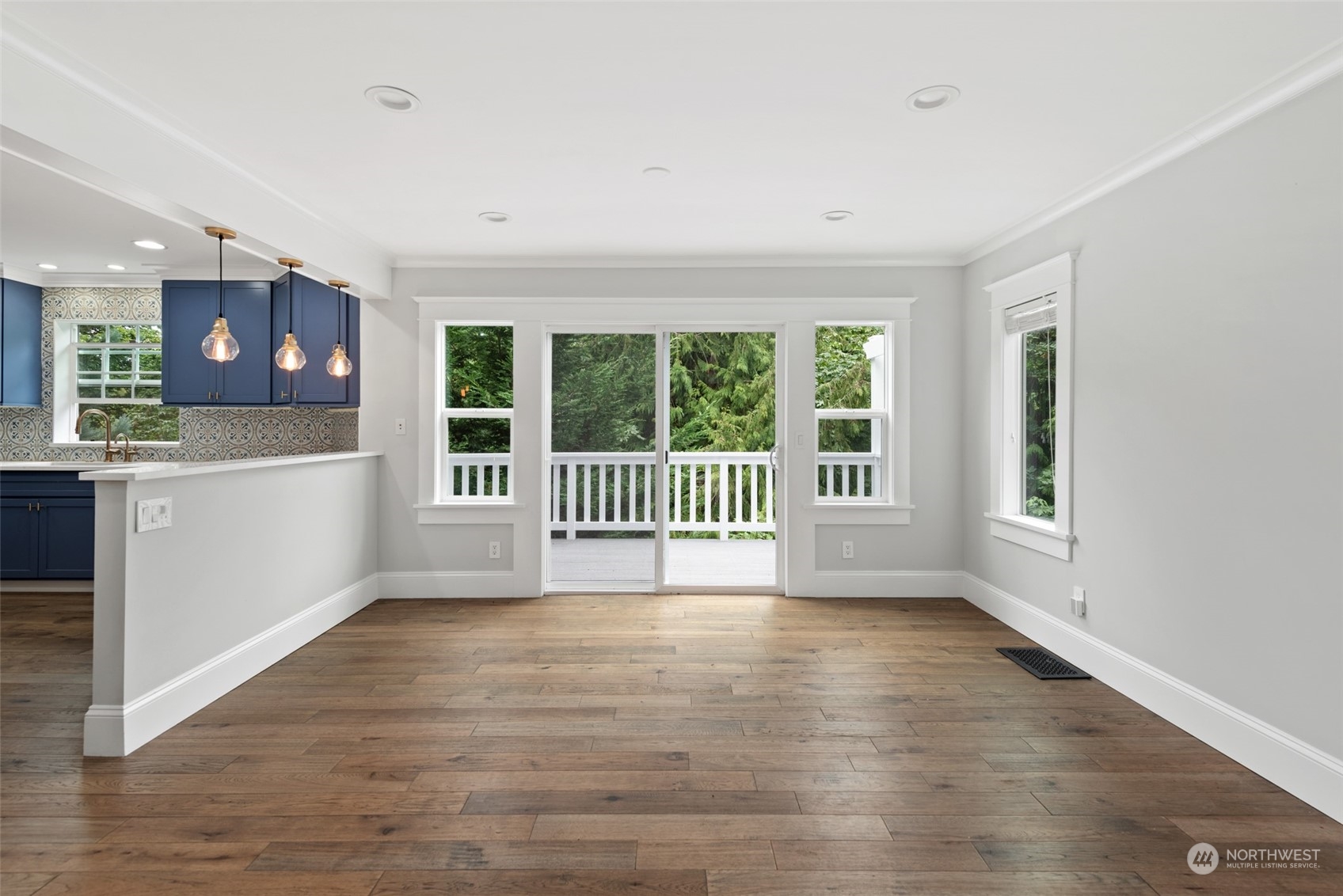 4606 Southwest Maple Way Seattle, WA 98136 - Photo 11 of 37 Gallery Image 11