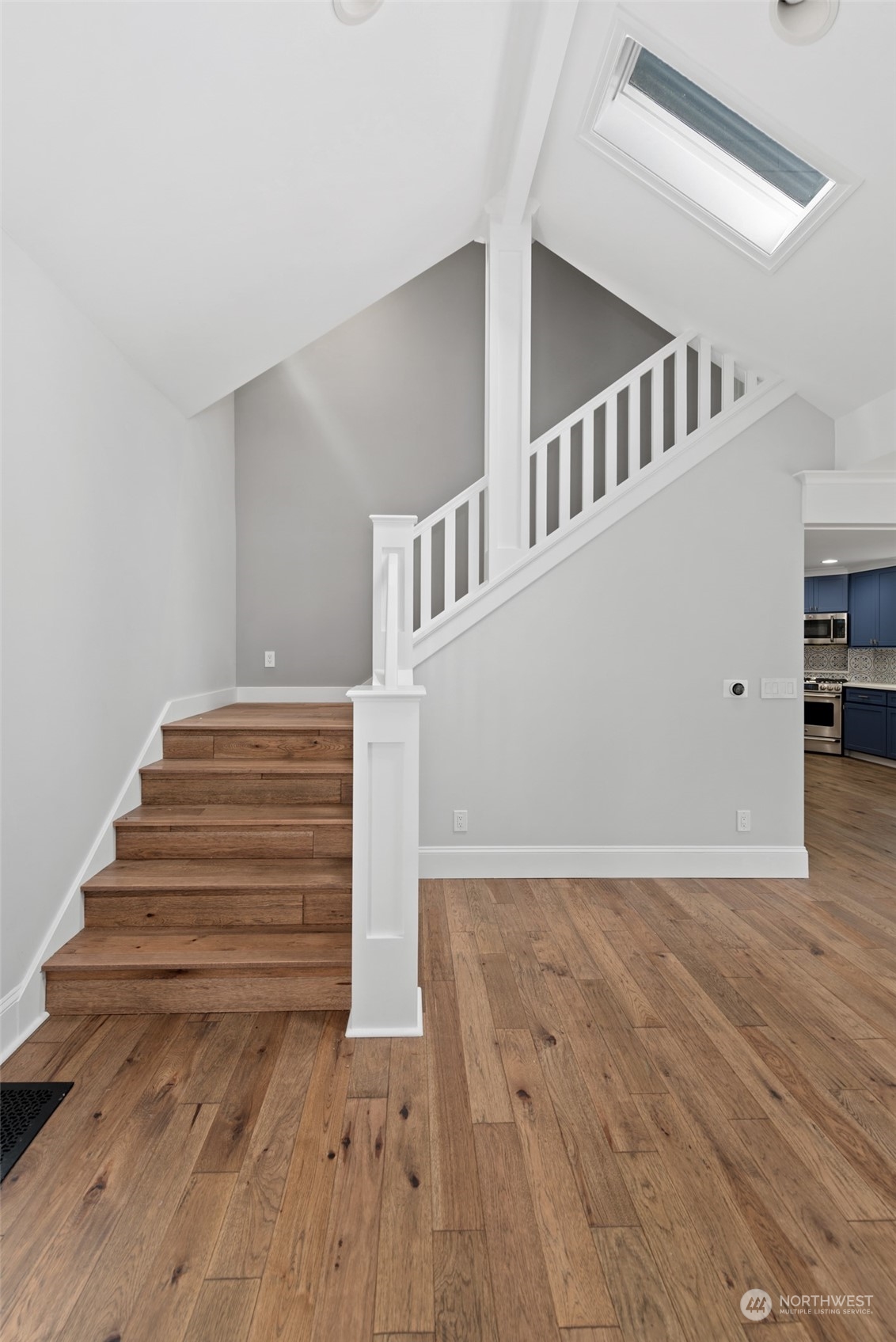 4606 Southwest Maple Way Seattle, WA 98136 - Photo 27 of 37 Gallery Image 27