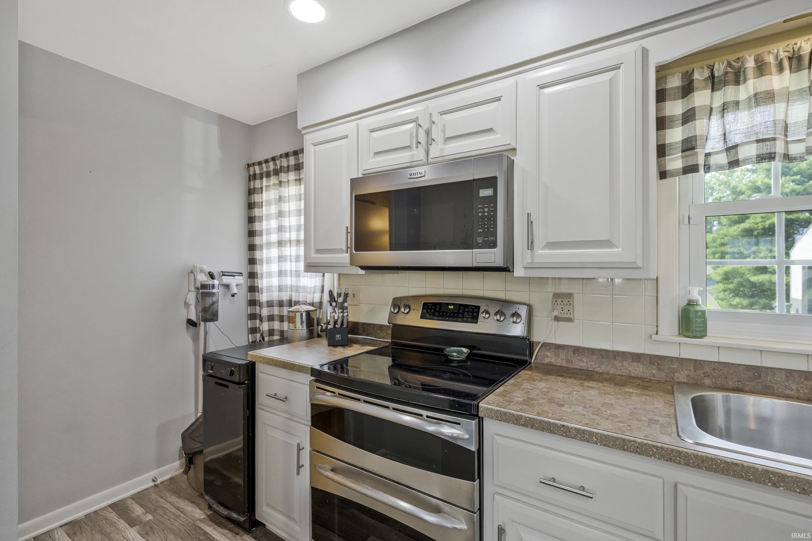 7688 South Vann Road Newburgh, IN 47630 - Photo 11 of 46