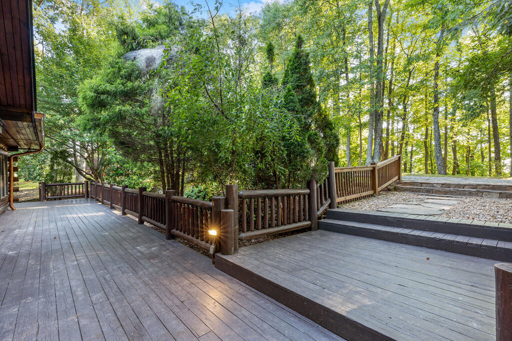 260 Observation Lane Blue Ridge, GA 30513 - Photo 8 of 64 Gallery Image 8