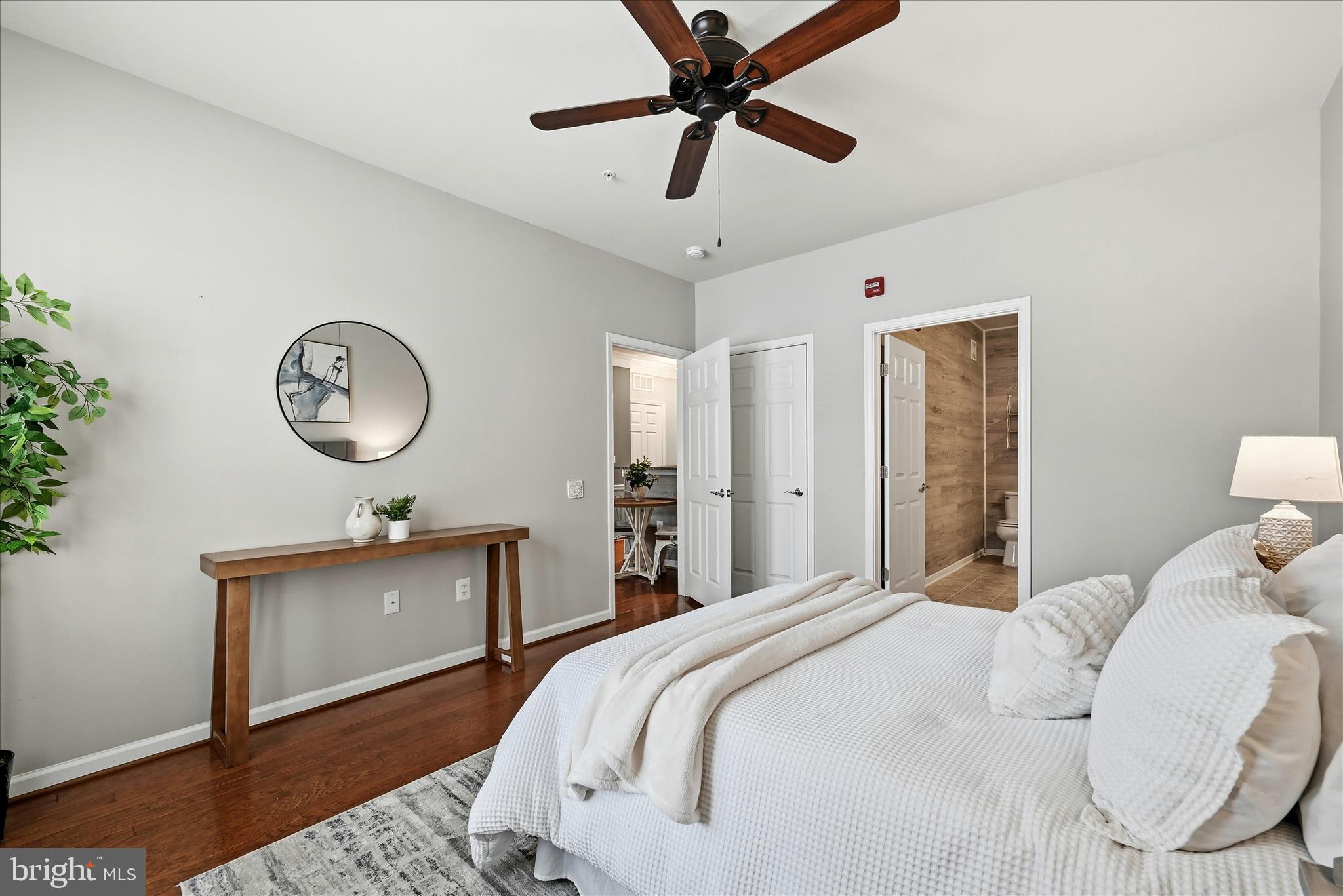 20655 Hope Spring Terrace, Unit 104 Ashburn, VA 20147 - Photo 11 of 40 Primary Bedroom