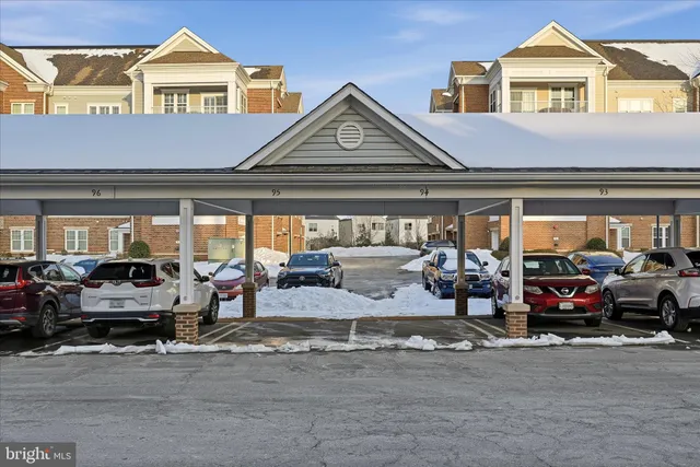 $350,000 | 20655 Hope Spring Terrace, Unit 104, Ashburn, VA 20147