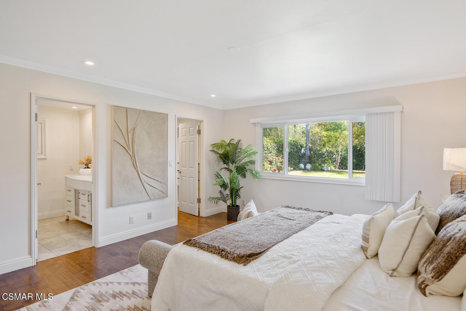 1832 Fallview Road Westlake Village, CA 91361 - Photo 22 of 41 master
