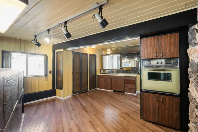 $805,000 | 1901 Wyehka Way, Mount Shasta, CA 96067