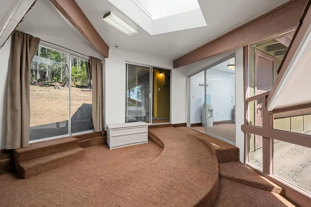 $805,000 | 1901 Wyehka Way, Mount Shasta, CA 96067