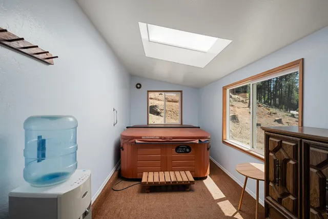 $805,000 | 1901 Wyehka Way, Mount Shasta, CA 96067