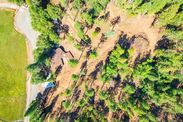 $805,000 | 1901 Wyehka Way, Mount Shasta, CA 96067