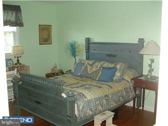 11743 Brandon Road Philadelphia, PA 19154 - Photo 7 of 12 Bedroom 2