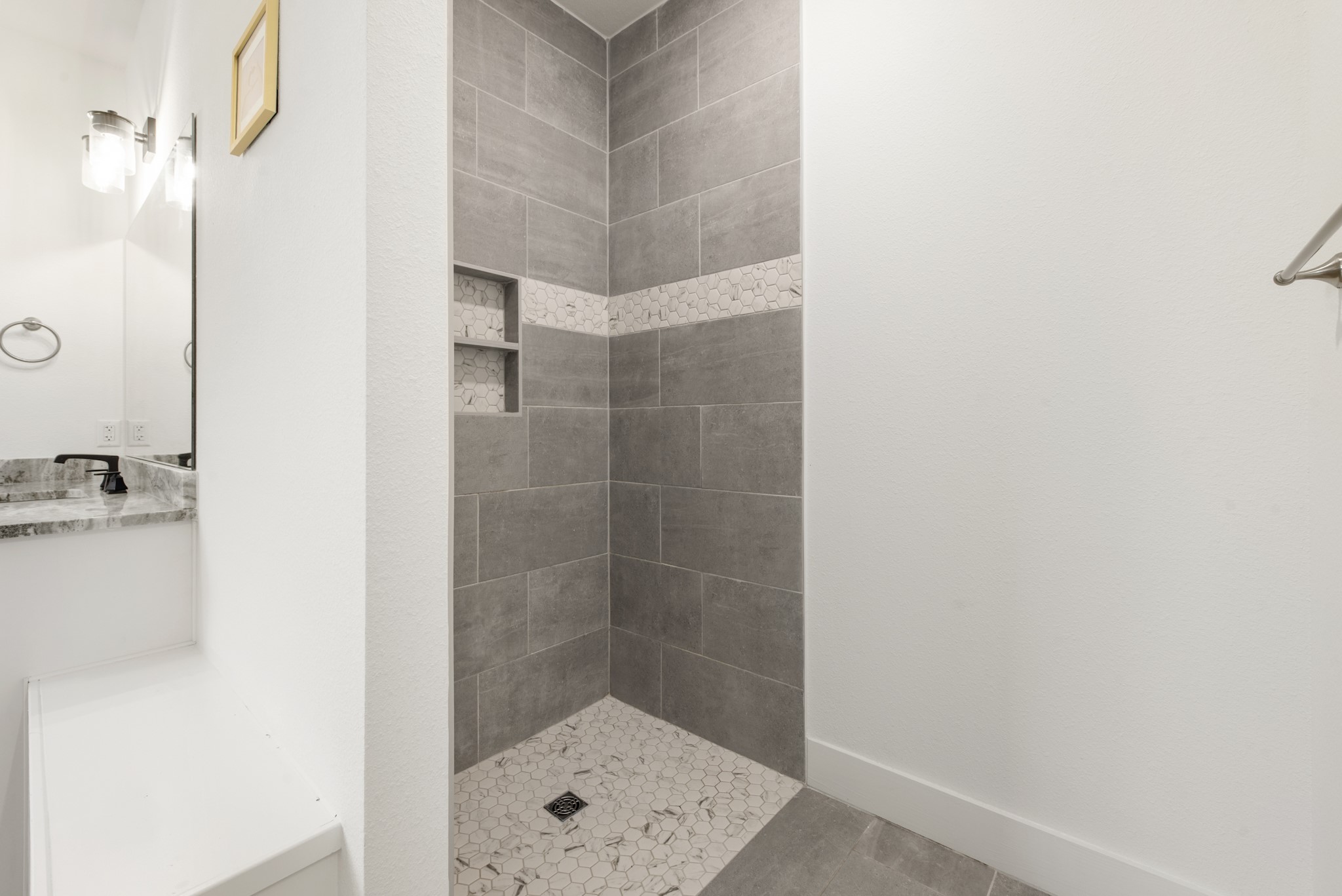 424 Brazos Bend Snook, TX 77879 - Photo 14 of 23 a bathroom with a shower