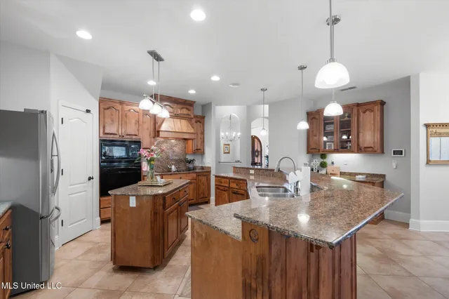 $560,000 | 6205 Silverleaf Drive, Ocean Springs, MS 39564