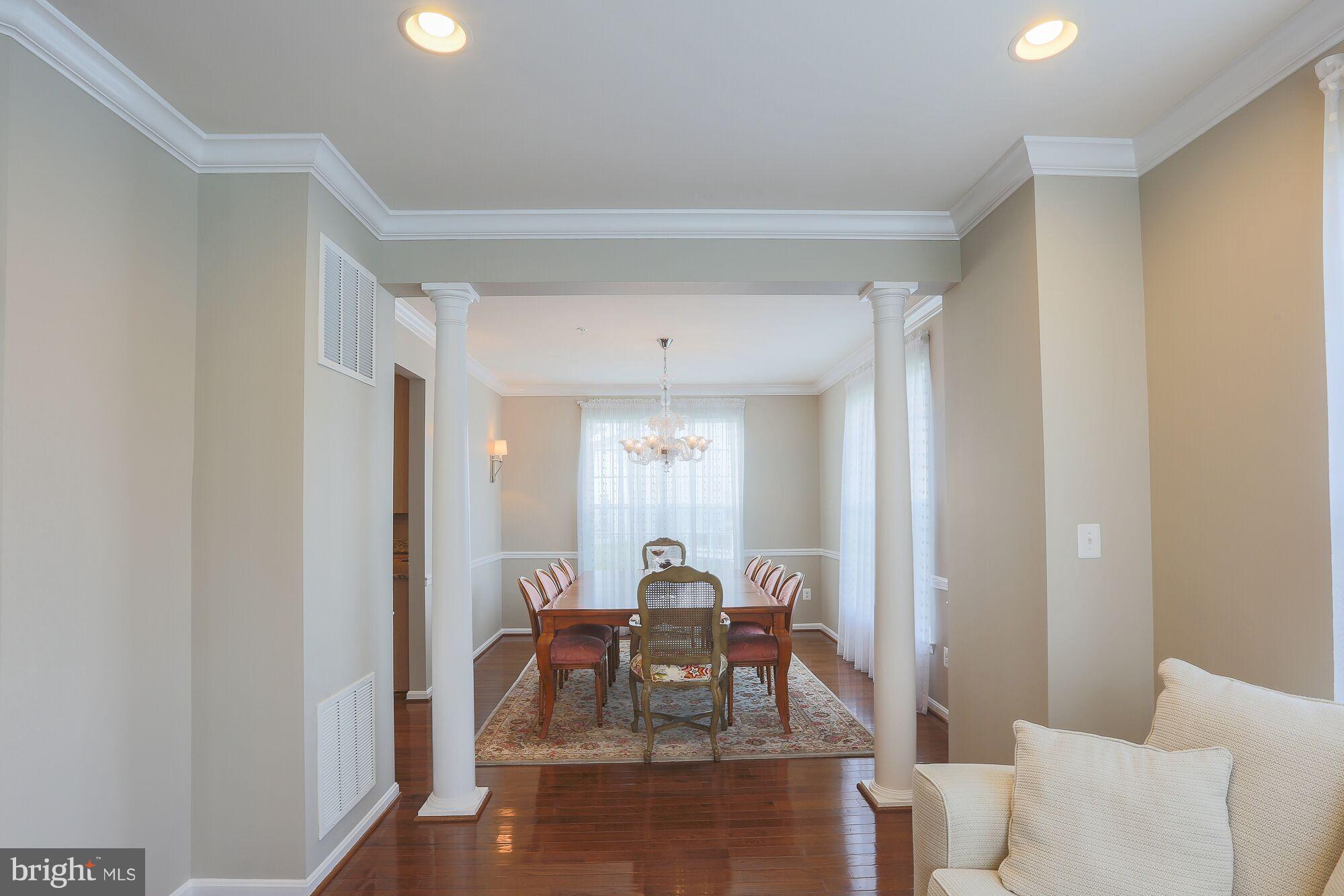6524 Pebble Brooke Road Baltimore, MD 21209 - Photo 5 of 20 a view of a livingroom with furniture
