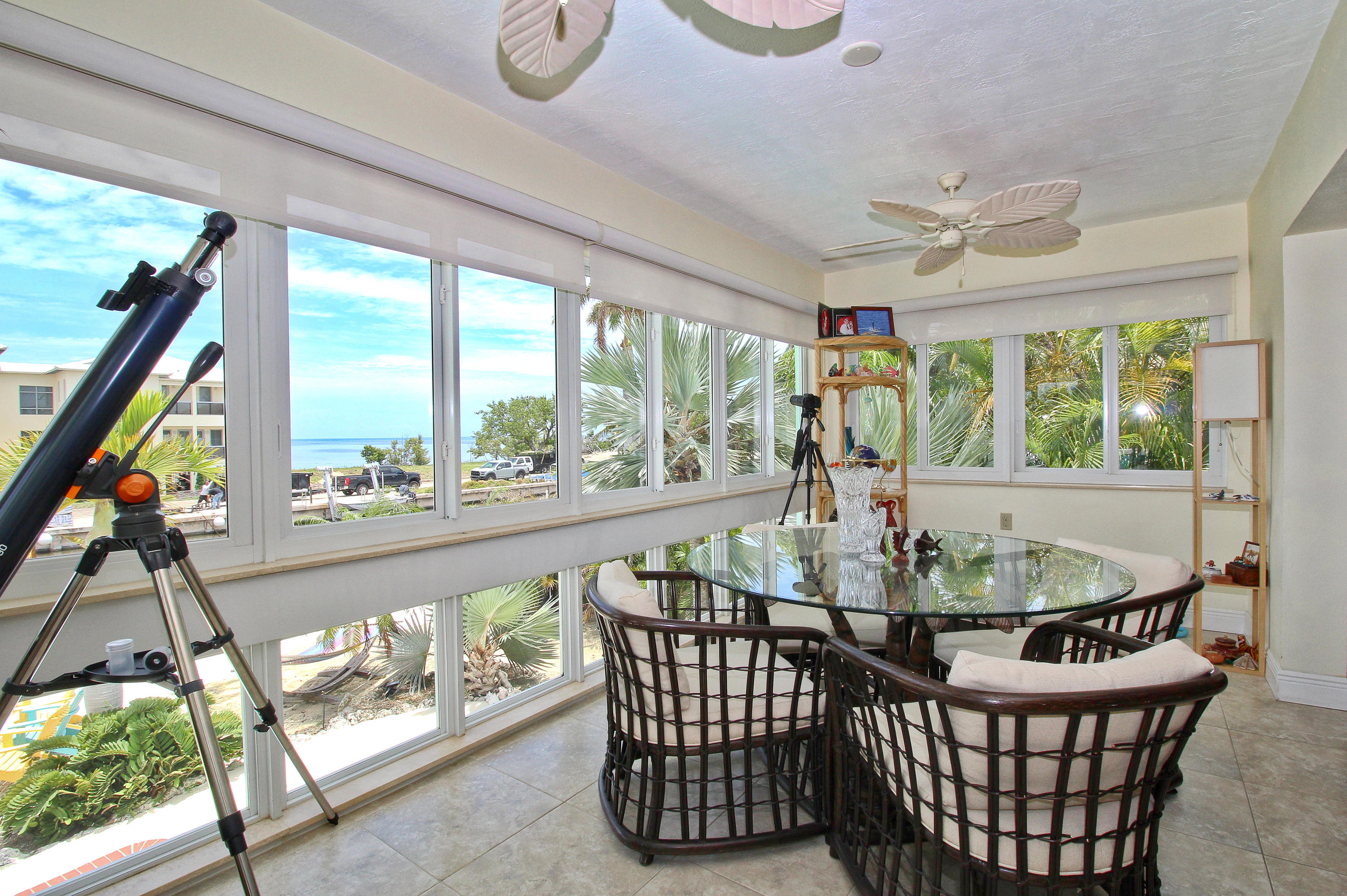 558 Sombrero Beach Road Marathon, FL 33050 - Photo 11 of 55 Sun (Sunrise) Room