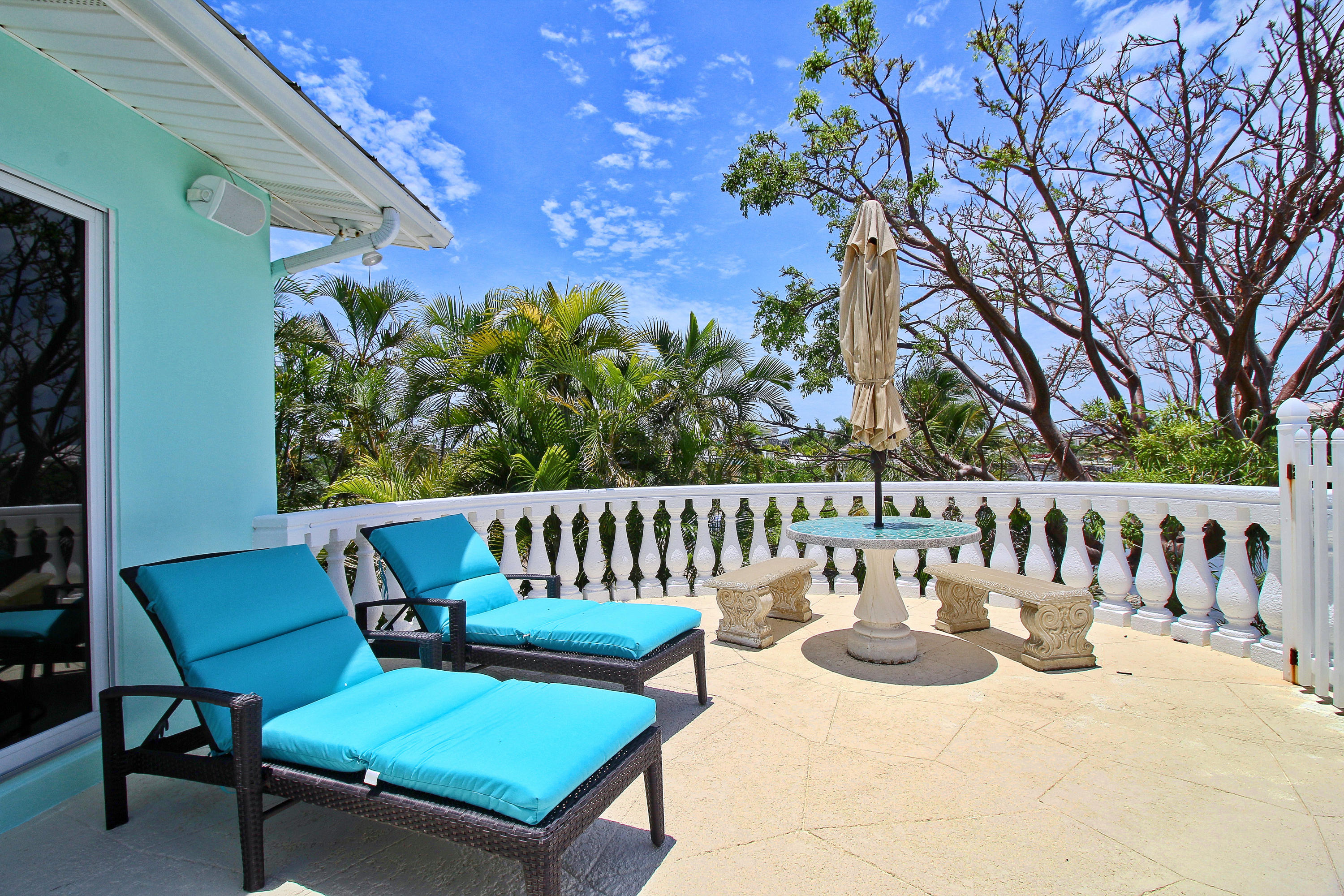 558 Sombrero Beach Road Marathon, FL 33050 - Photo 8 of 55 Back Porch with Open water views!