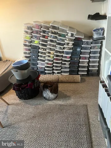 $170,000 | 5540 Karen Elaine Drive, Unit 1647, Hyattsville, MD 20784