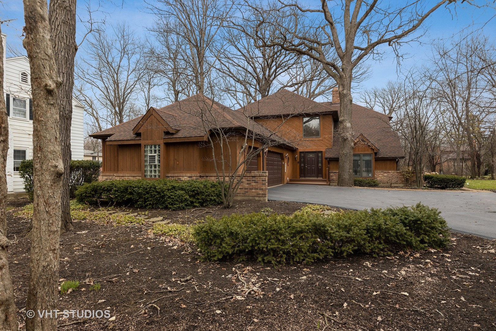 1755 Ridgelee Road Highland Park, IL 60035 - Photo 1 of 35