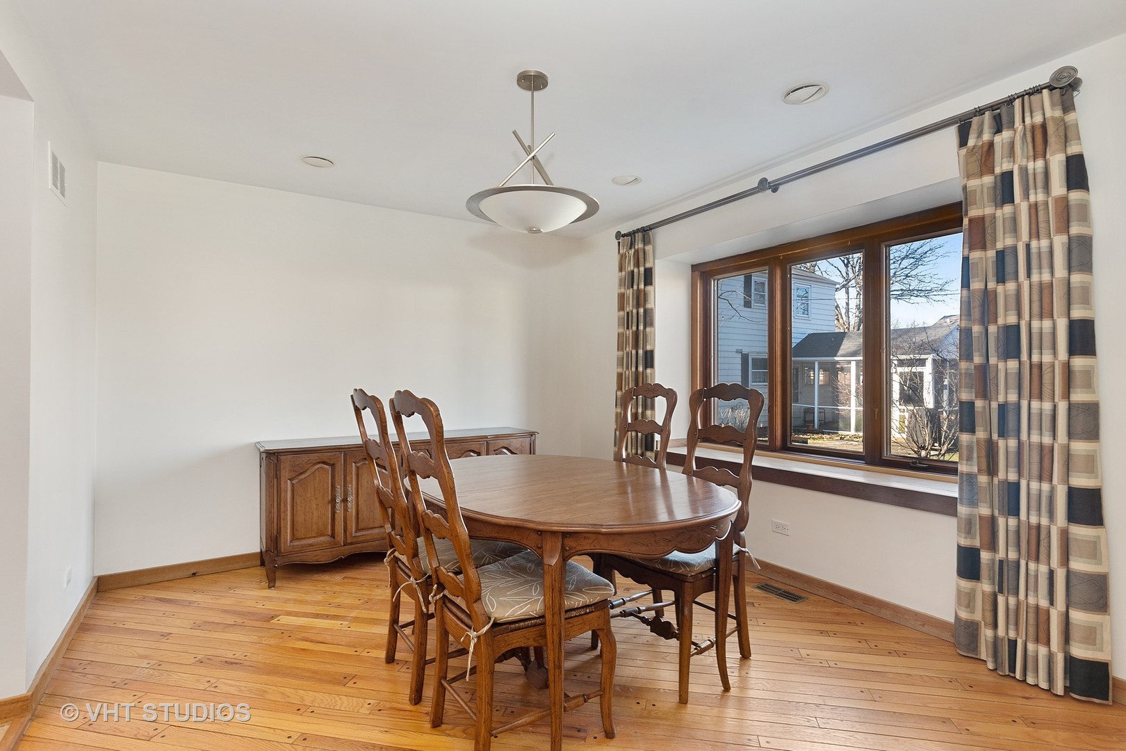 1755 Ridgelee Road Highland Park, IL 60035 - Photo 15 of 35