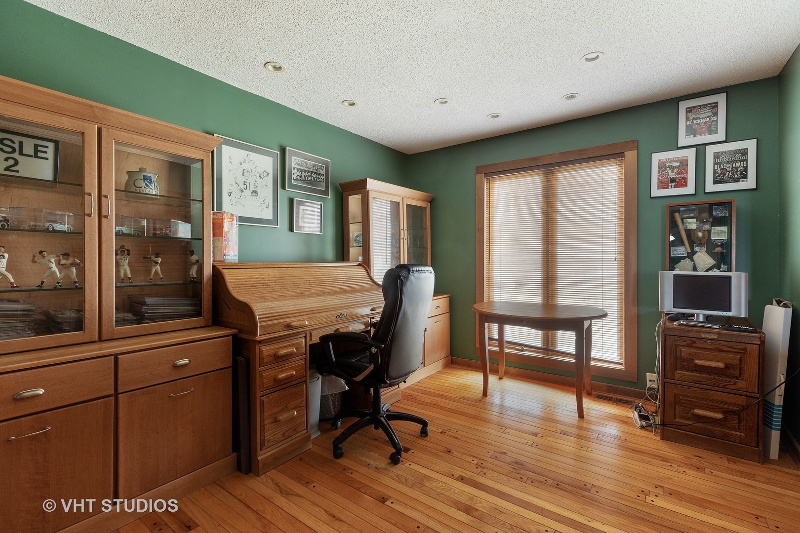 1755 Ridgelee Road Highland Park, IL 60035 - Photo 26 of 35