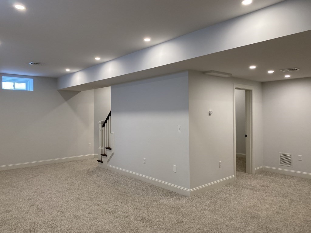 29 Linden Street, Unit 29 Needham, MA 02492 - Photo 28 of 38 Gallery Image 28