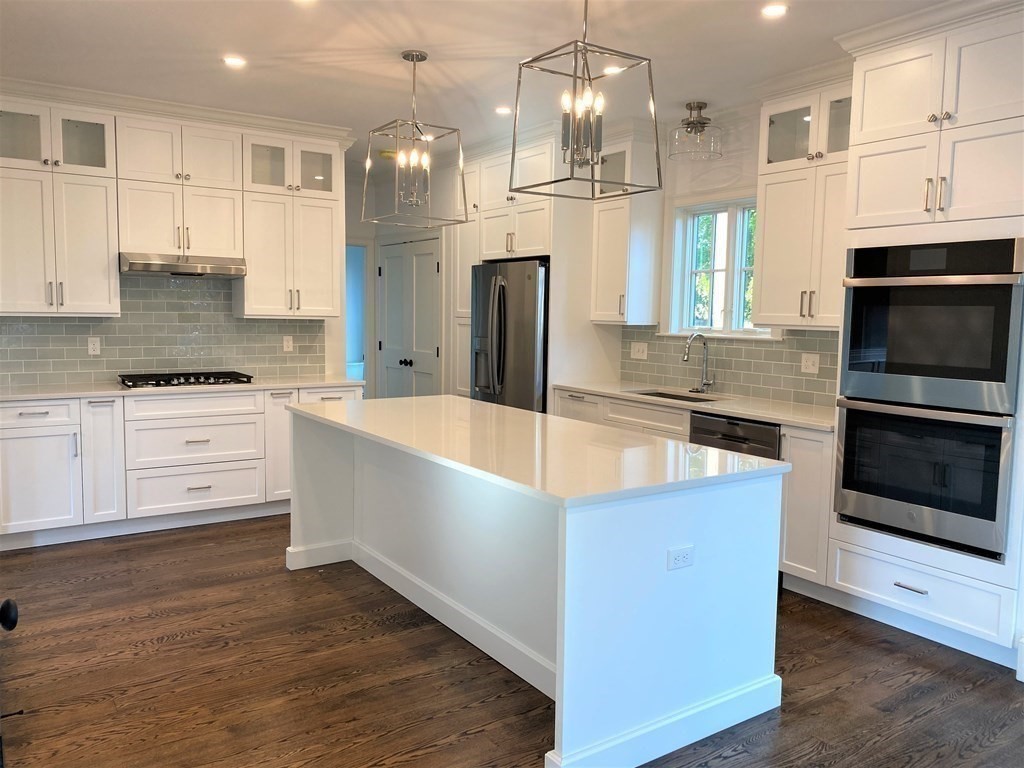 29 Linden Street, Unit 29 Needham, MA 02492 - Photo 10 of 38 Gallery Image 10