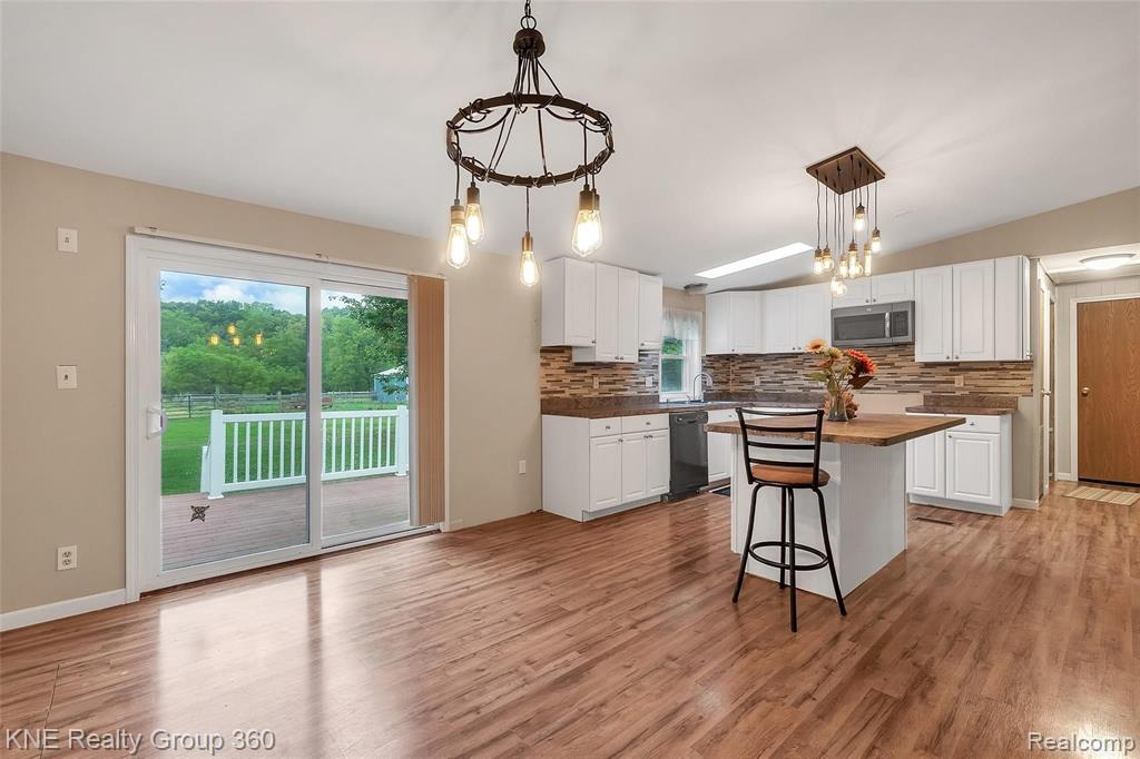 1931 North Hacker Road Howell, MI 48843 - Photo 11 of 50