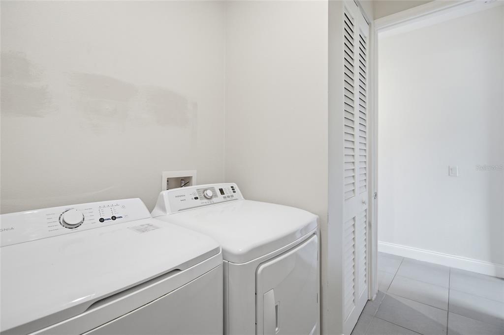 4510 Wilkinson Road Sarasota, FL 34233 - Photo 15 of 48 Gallery Image 15
