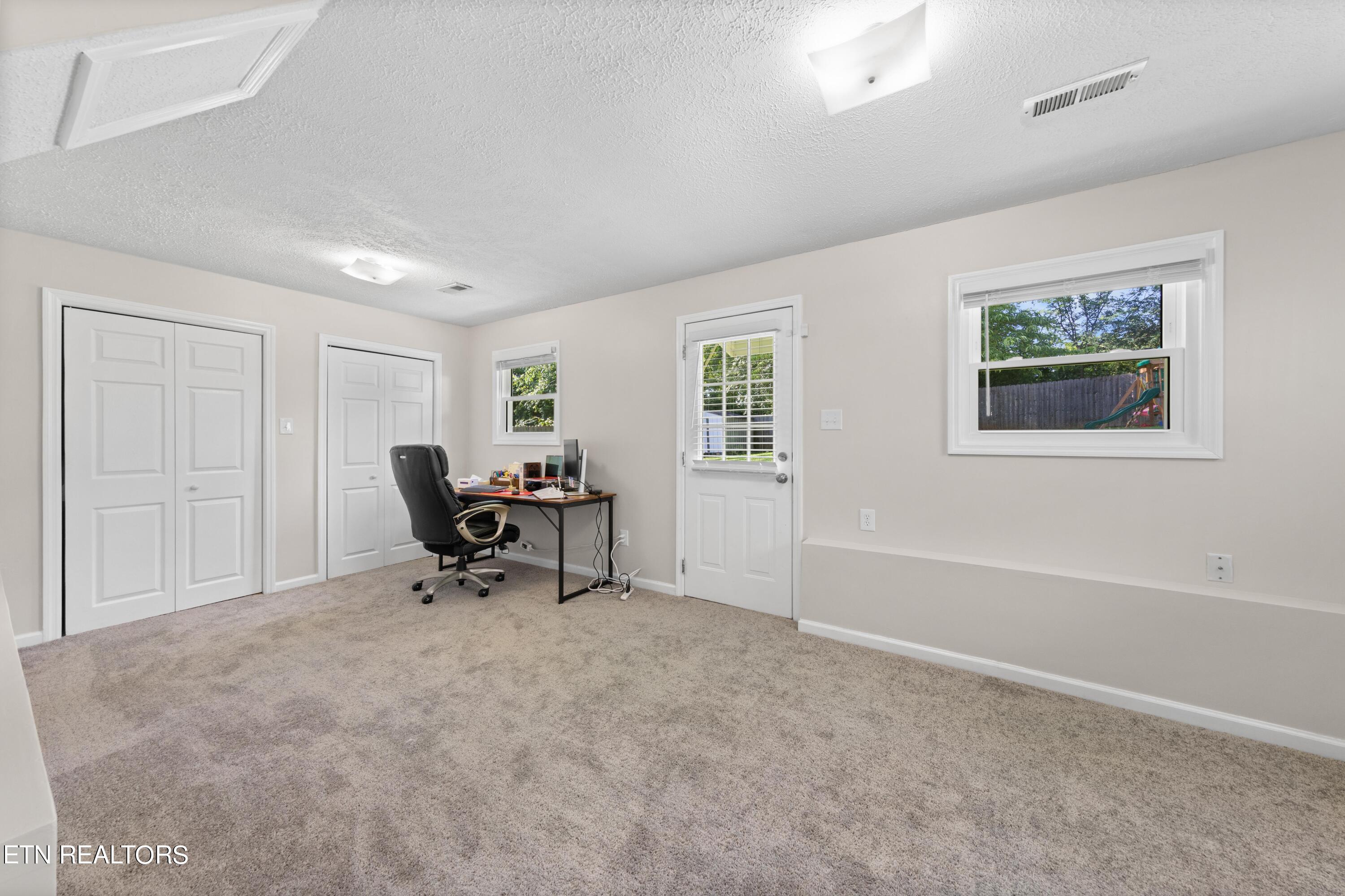 4913 Malta Road Knoxville, TN 37921 - Photo 21 of 27 030A4795
