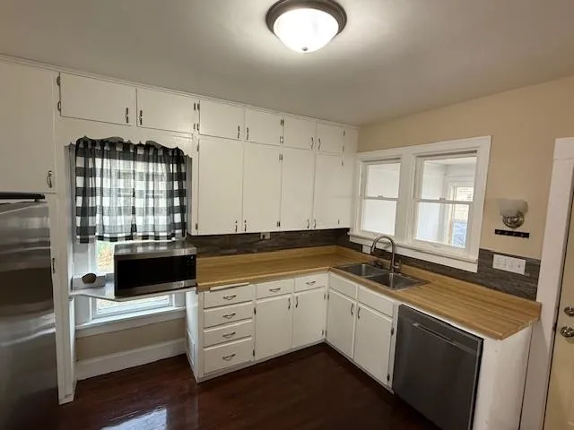 $164,900 | 743 11th Street, Beloit, WI 53511