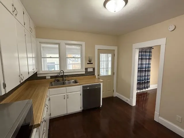 $164,900 | 743 11th Street, Beloit, WI 53511