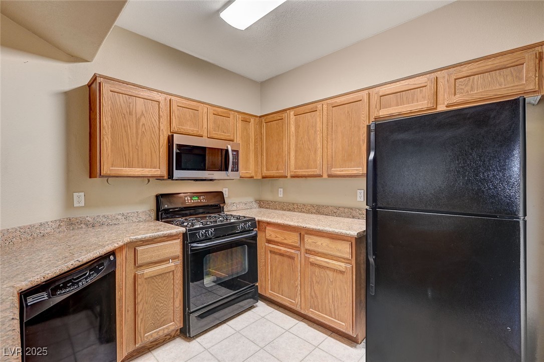 5855 Valley Drive, Unit 2045 North Las Vegas, NV 89031 - Photo 18 of 45