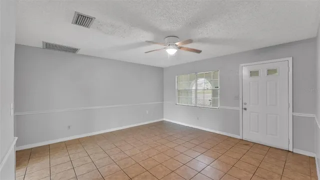 a view of empty room with window