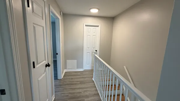 $249,500 | 691 Old Indian Trail, Aurora, IL 60506