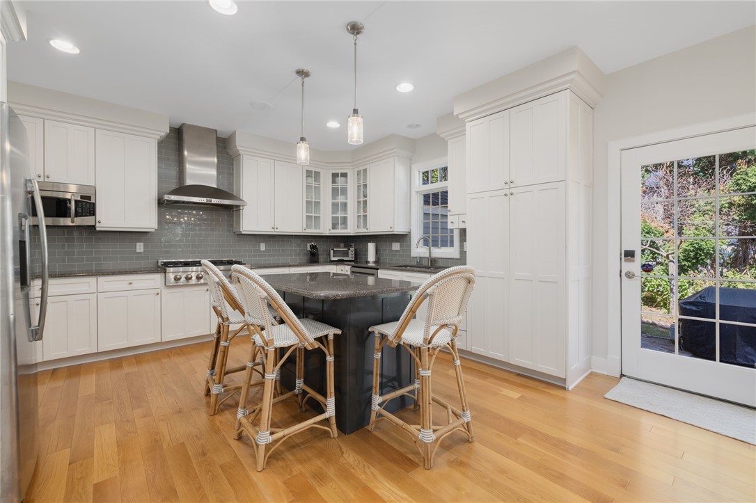 42 Camden Road Narragansett, RI 02882 - Photo 15 of 50
