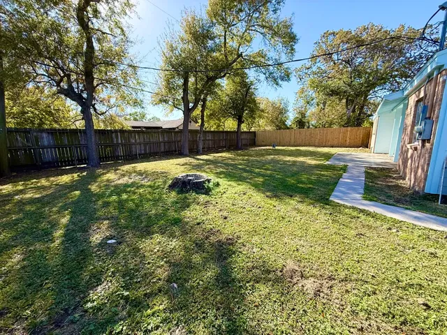 $295,000 | 423 Baywood Street, Shoreacres, TX 77571