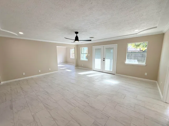 $295,000 | 423 Baywood Street, Shoreacres, TX 77571